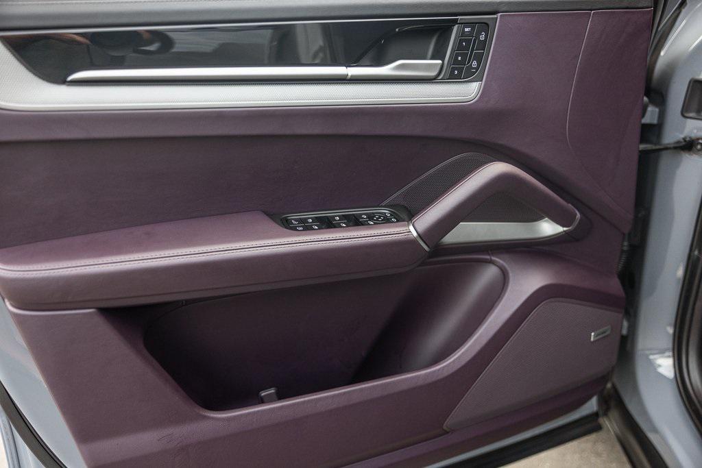 used 2025 Porsche Cayenne car