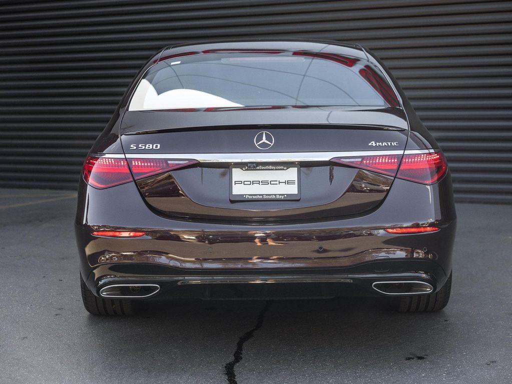 Mercedes-Benz S-Class view 8