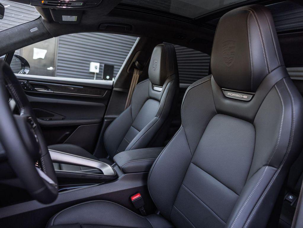 new 2025 Porsche Macan car, priced at $119,998