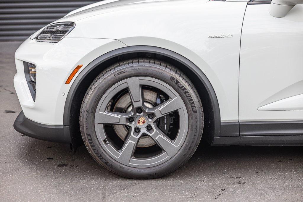new 2025 Porsche Macan car, priced at $106,385
