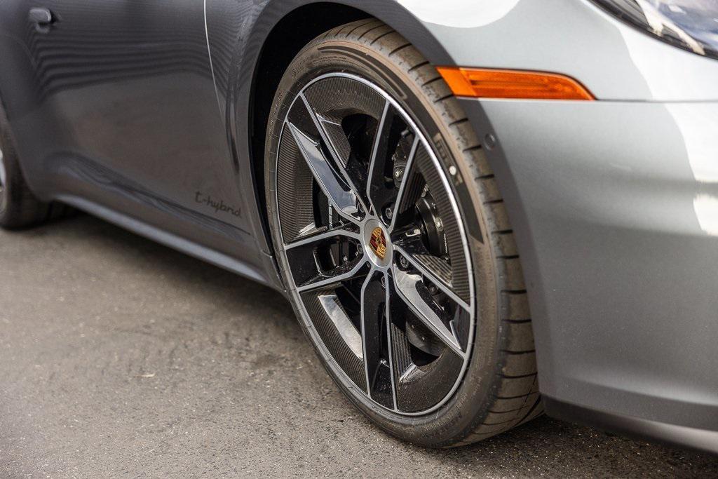 new 2026 Porsche 911 car, priced at $281,380