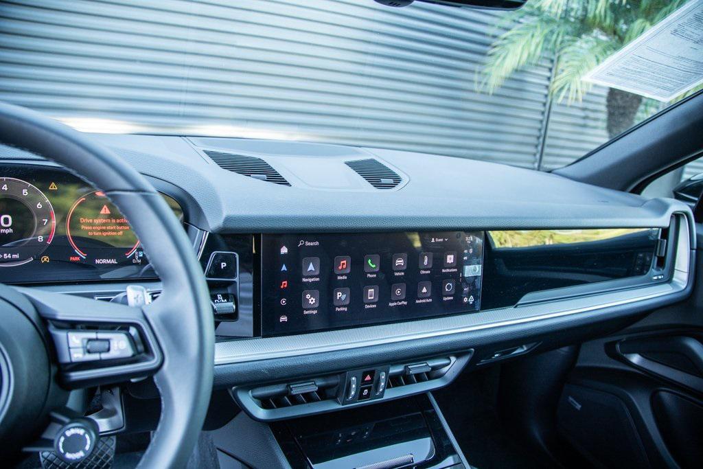 used 2025 Porsche Cayenne car, priced at $87,998