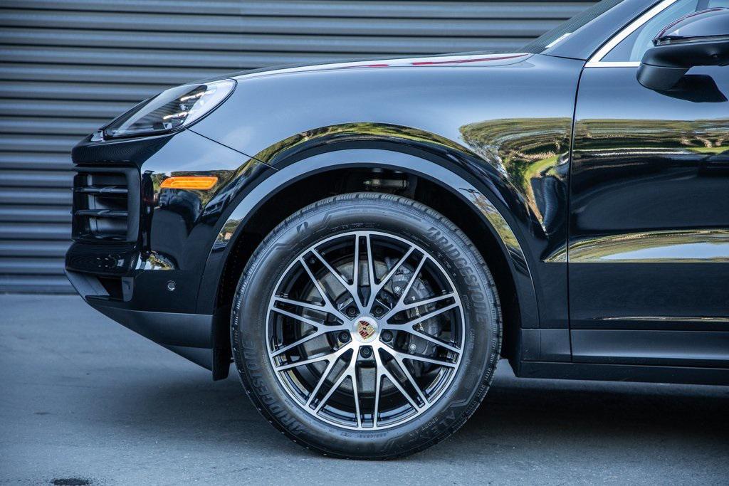 used 2025 Porsche Cayenne car, priced at $87,998