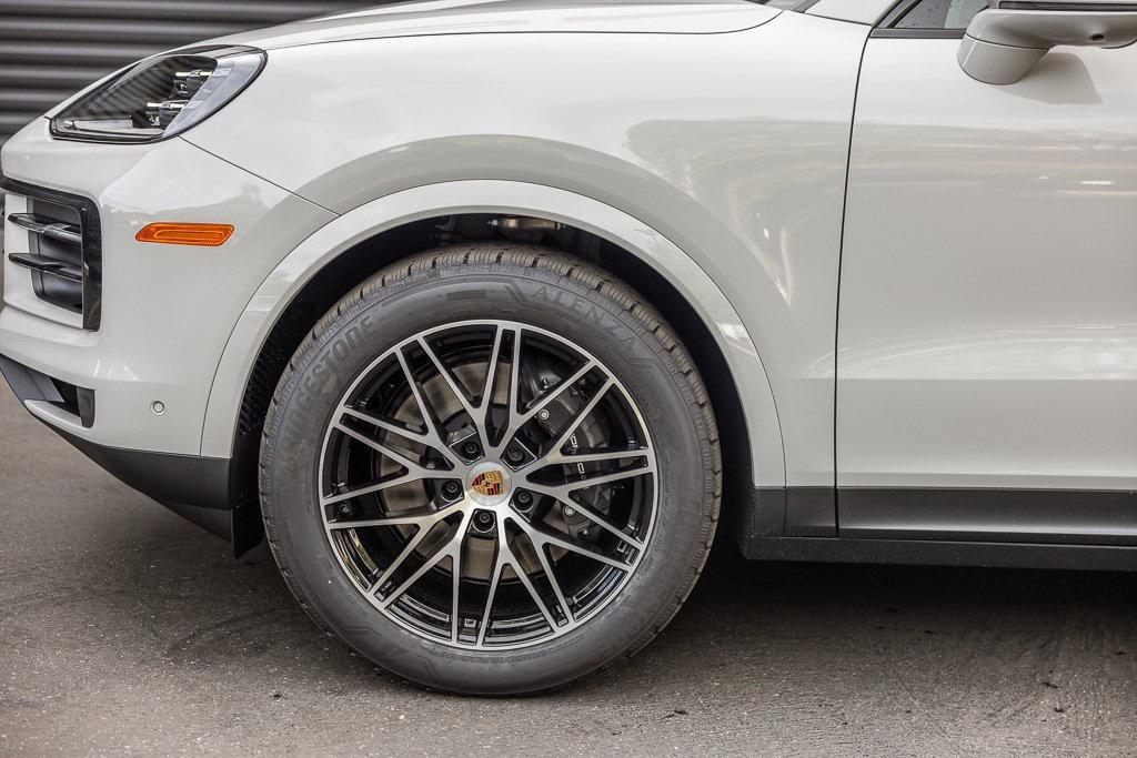 new 2026 Porsche Cayenne car