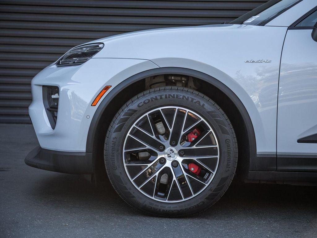 new 2025 Porsche Macan car, priced at $99,998