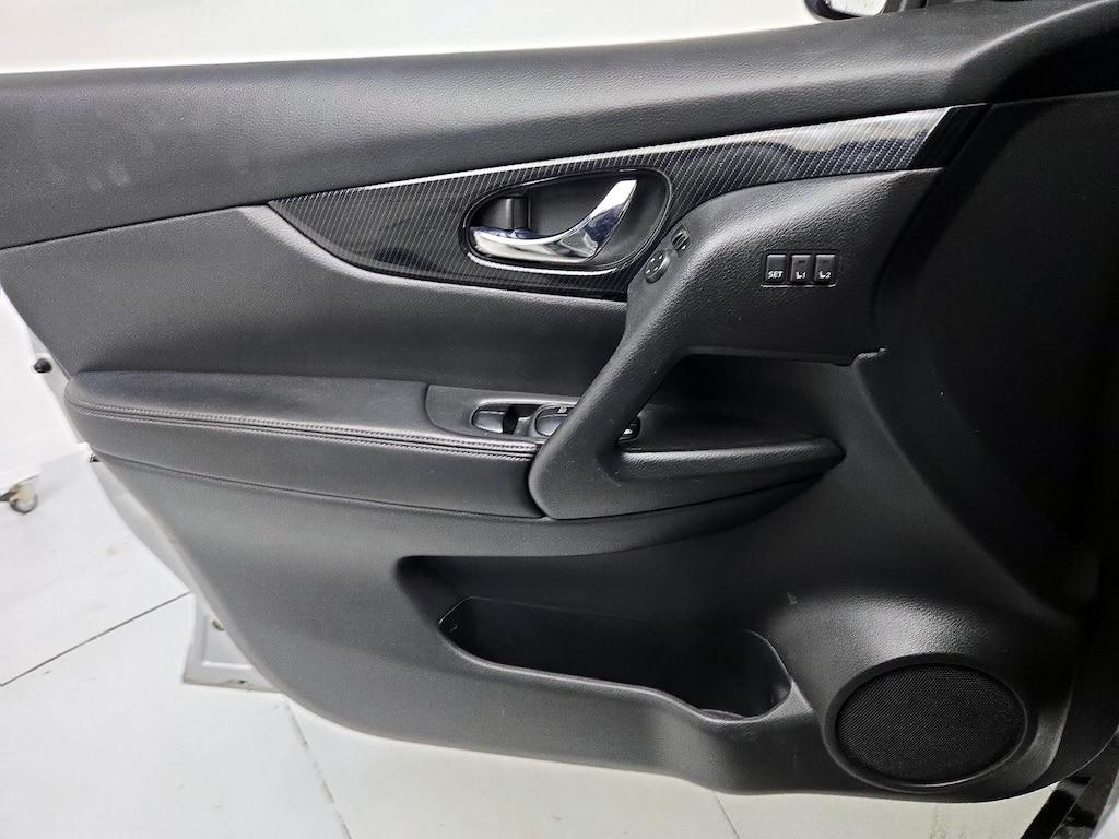 used 2018 Nissan Rogue car, priced at $18,998