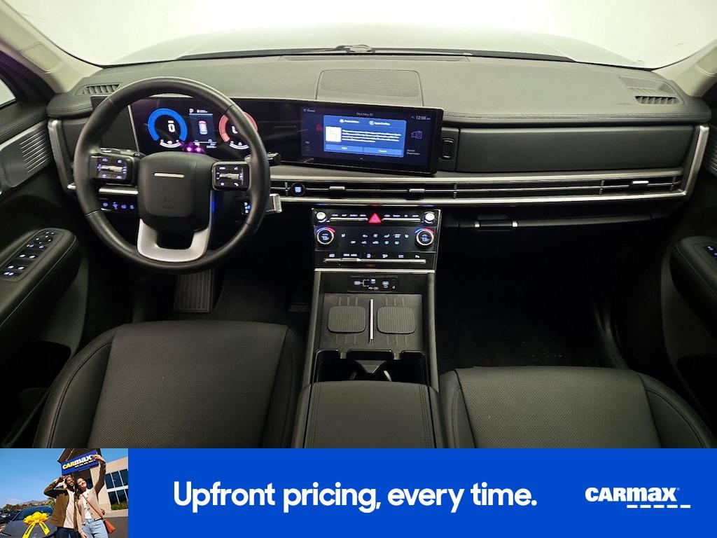 used 2025 Hyundai Santa Fe car, priced at $29,998