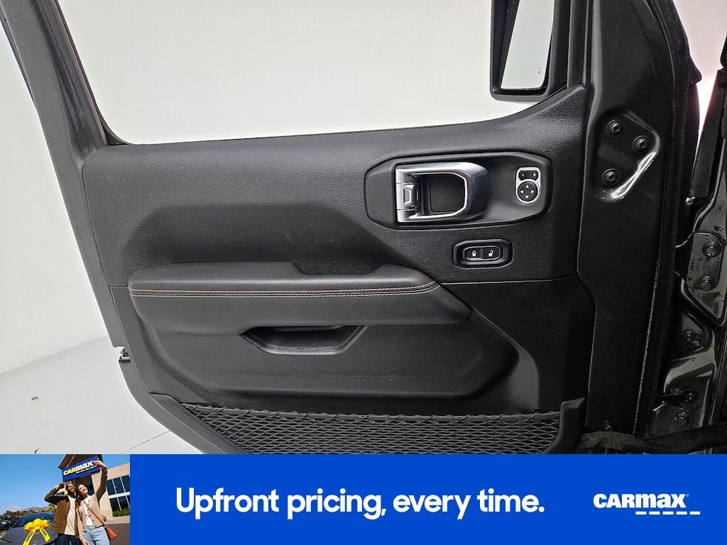 used 2025 Jeep Gladiator car, priced at $44,998