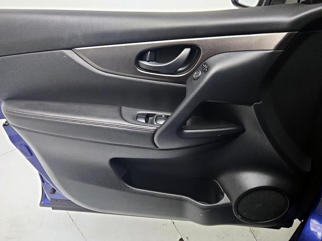 used 2022 Nissan Rogue Sport car, priced at $19,998