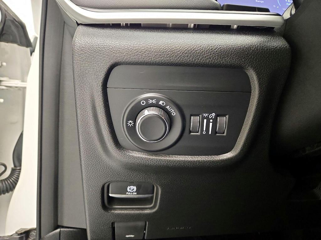 used 2023 Jeep Grand Cherokee car, priced at $30,998