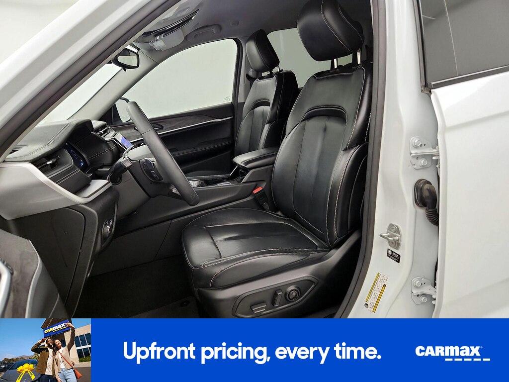 used 2023 Jeep Grand Cherokee car, priced at $30,998