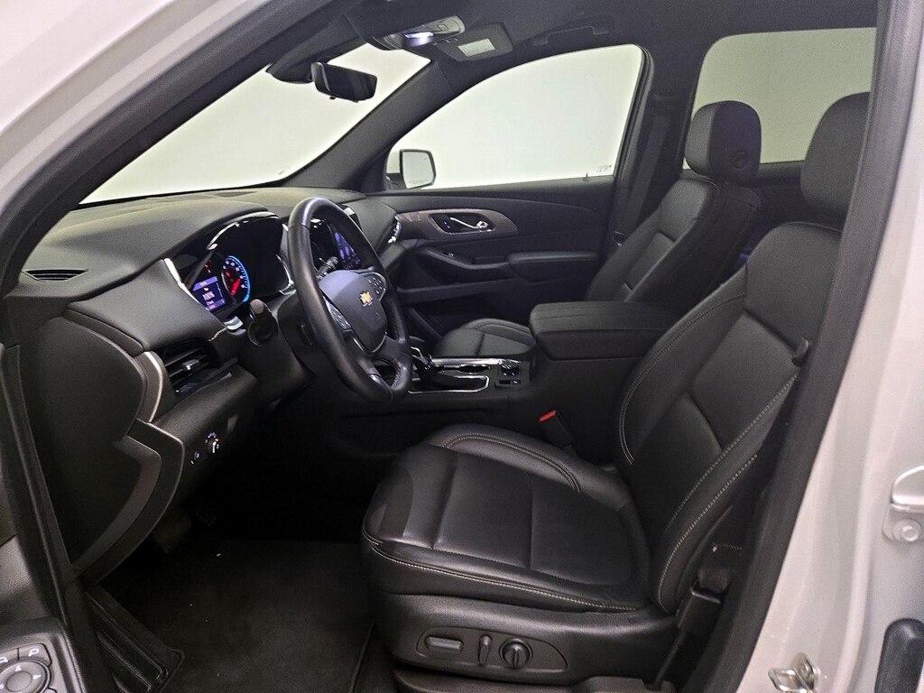 used 2023 Chevrolet Traverse car, priced at $31,998