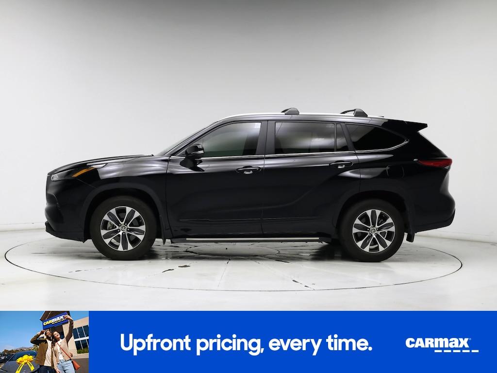used 2023 Toyota Highlander Hybrid car, priced at $41,998