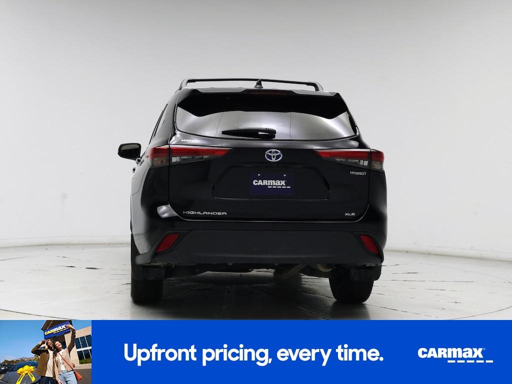 used 2023 Toyota Highlander Hybrid car, priced at $41,998