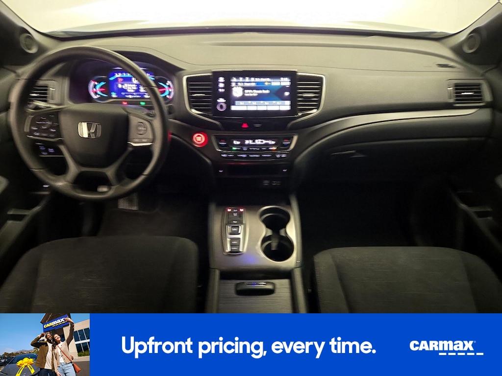 used 2022 Honda Pilot car, priced at $26,998