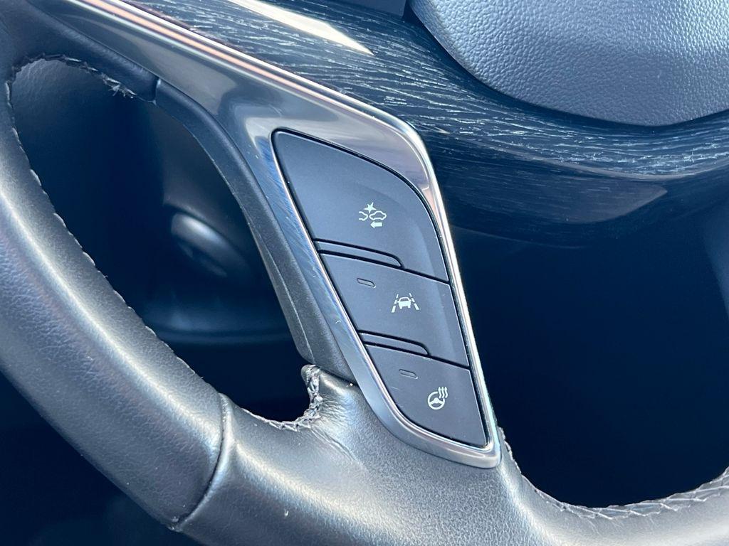 used 2023 Cadillac XT5 car, priced at $33,985