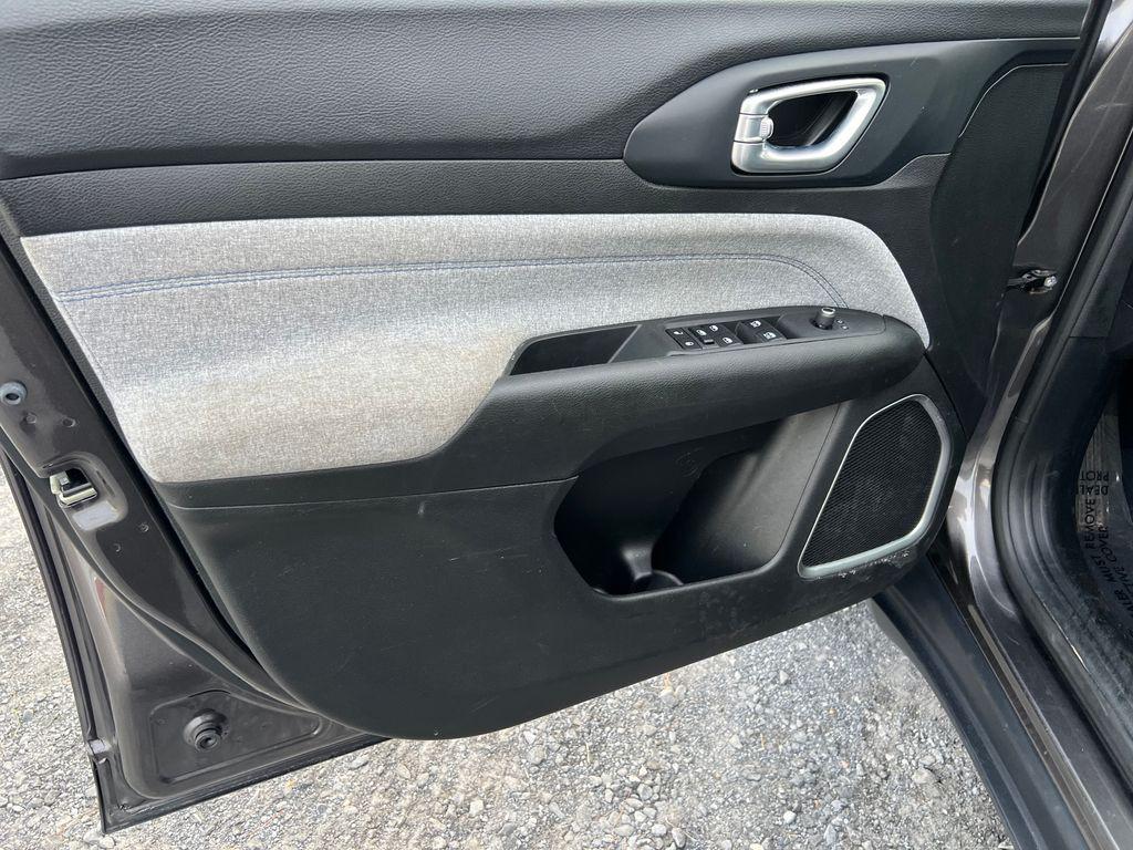 used 2023 Jeep Compass car, priced at $21,784