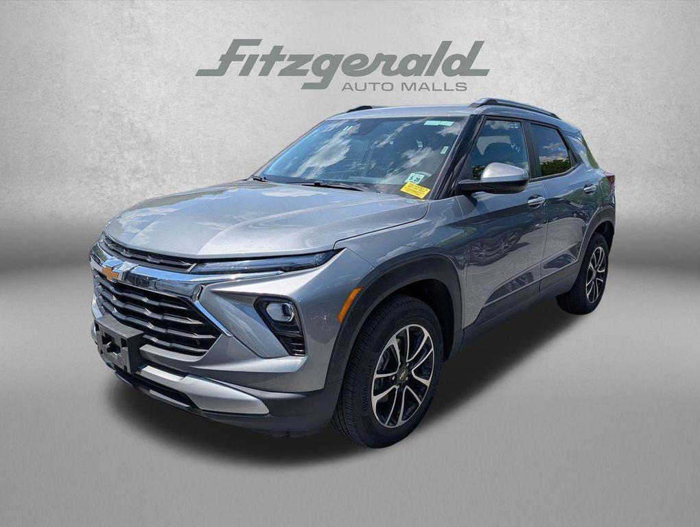 used 2025 Chevrolet TrailBlazer car, priced at $25,484