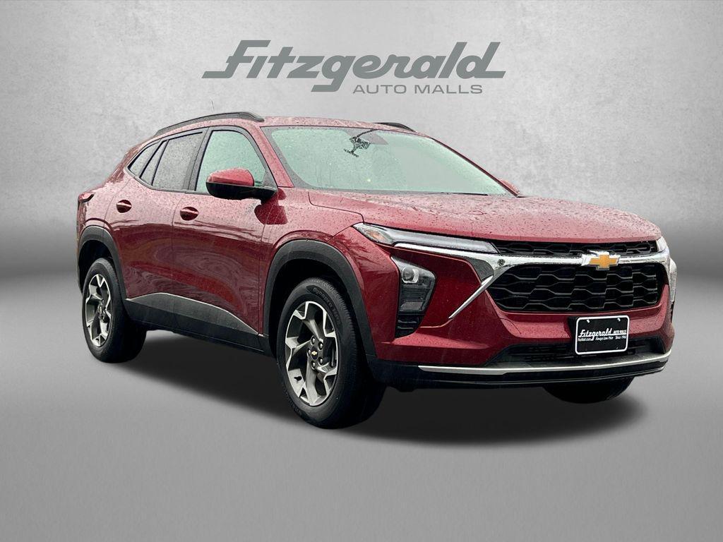 used 2025 Chevrolet Trax car, priced at $23,384