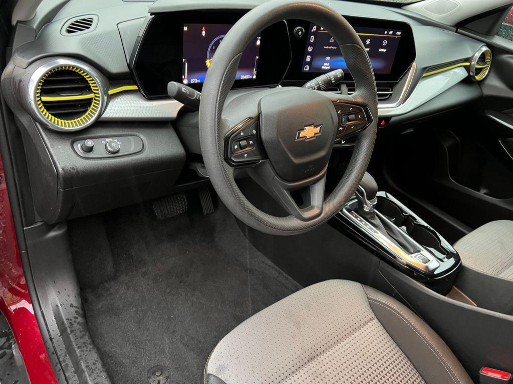 used 2025 Chevrolet Trax car, priced at $23,384