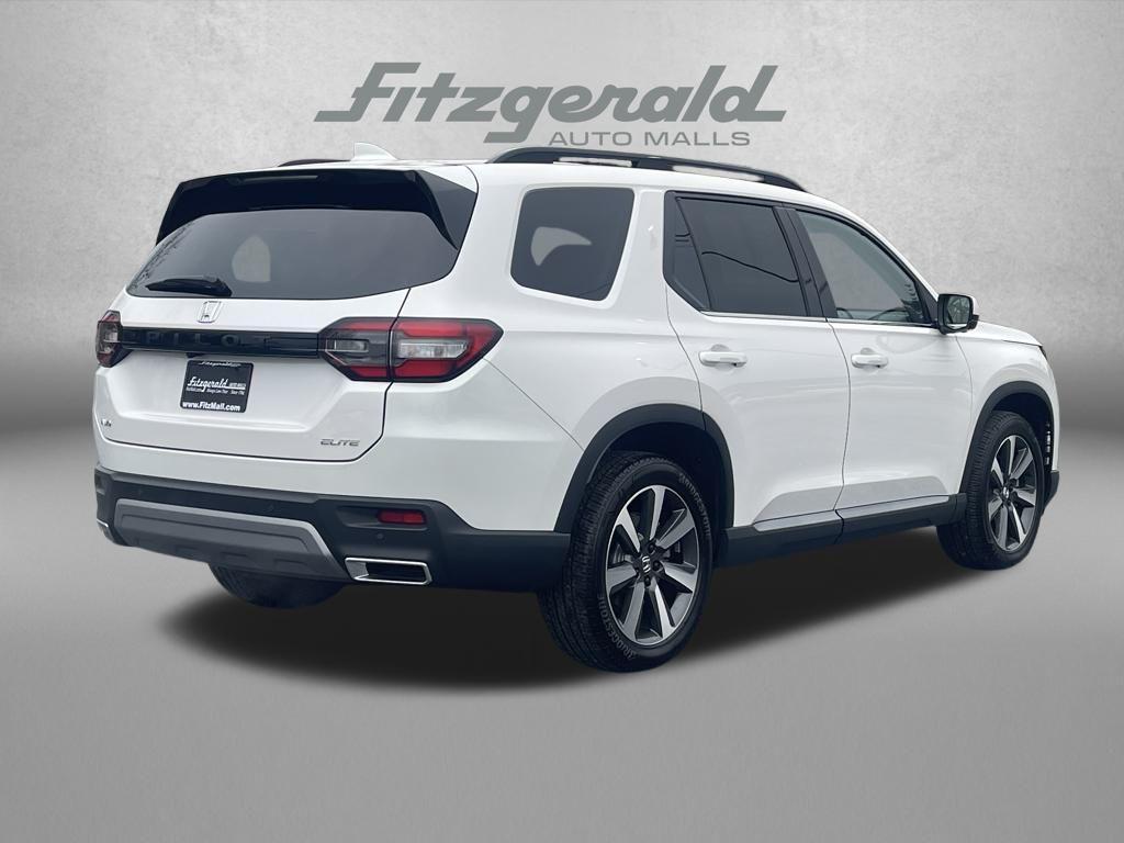 used 2025 Honda Pilot car, priced at $45,985