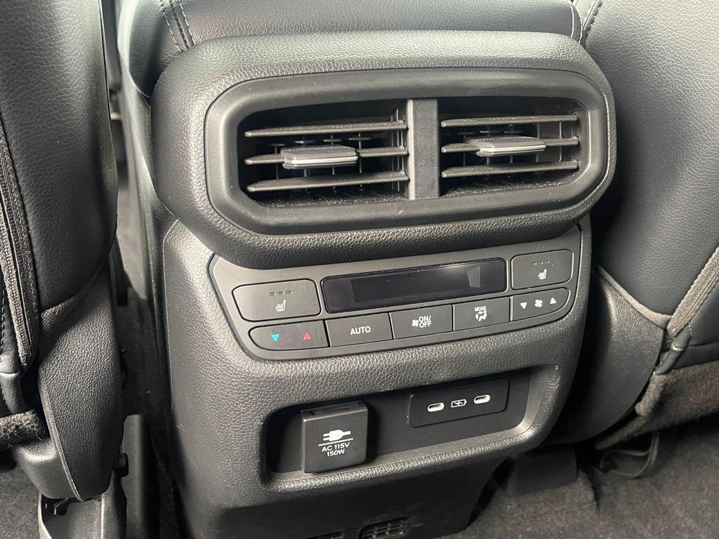 used 2025 Honda Pilot car, priced at $45,985