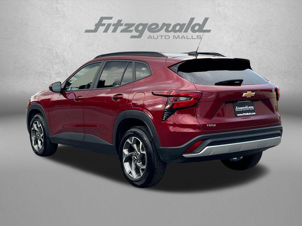 used 2025 Chevrolet Trax car, priced at $23,284