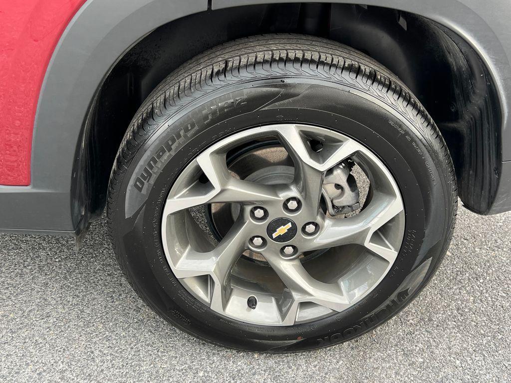 used 2025 Chevrolet Trax car, priced at $23,284