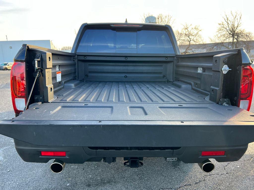 used 2025 Honda Ridgeline car, priced at $35,995