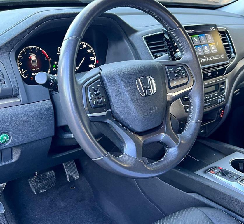 used 2025 Honda Ridgeline car, priced at $35,995