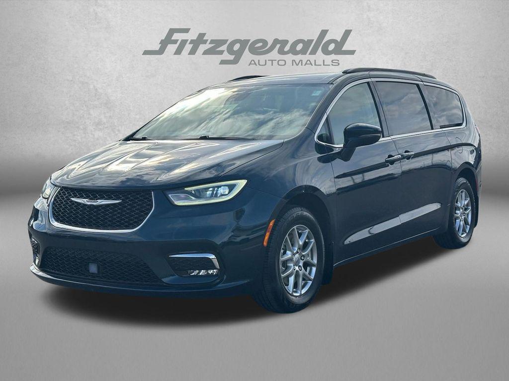 used 2021 Chrysler Pacifica car, priced at $20,985