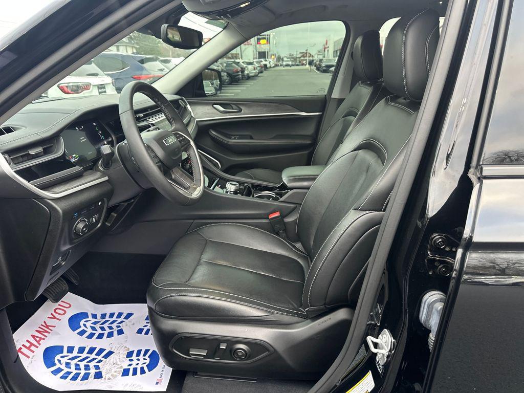 used 2022 Jeep Grand Cherokee 4xe car, priced at $26,485