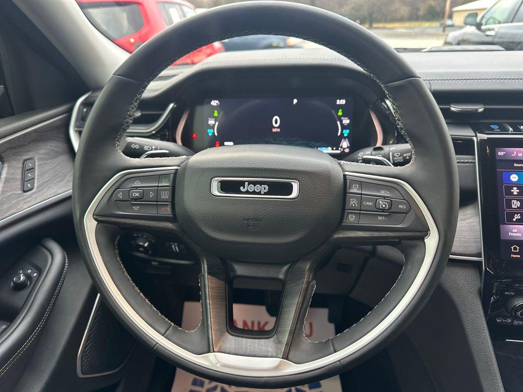 used 2022 Jeep Grand Cherokee 4xe car, priced at $26,485