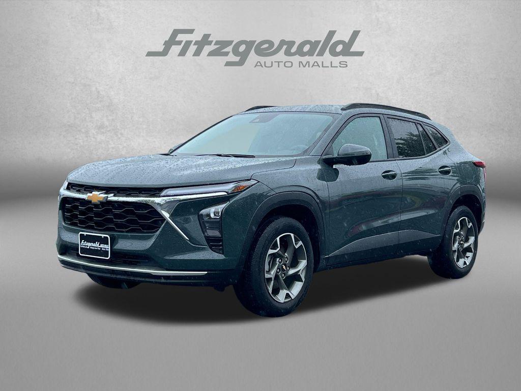 used 2025 Chevrolet Trax car, priced at $23,384