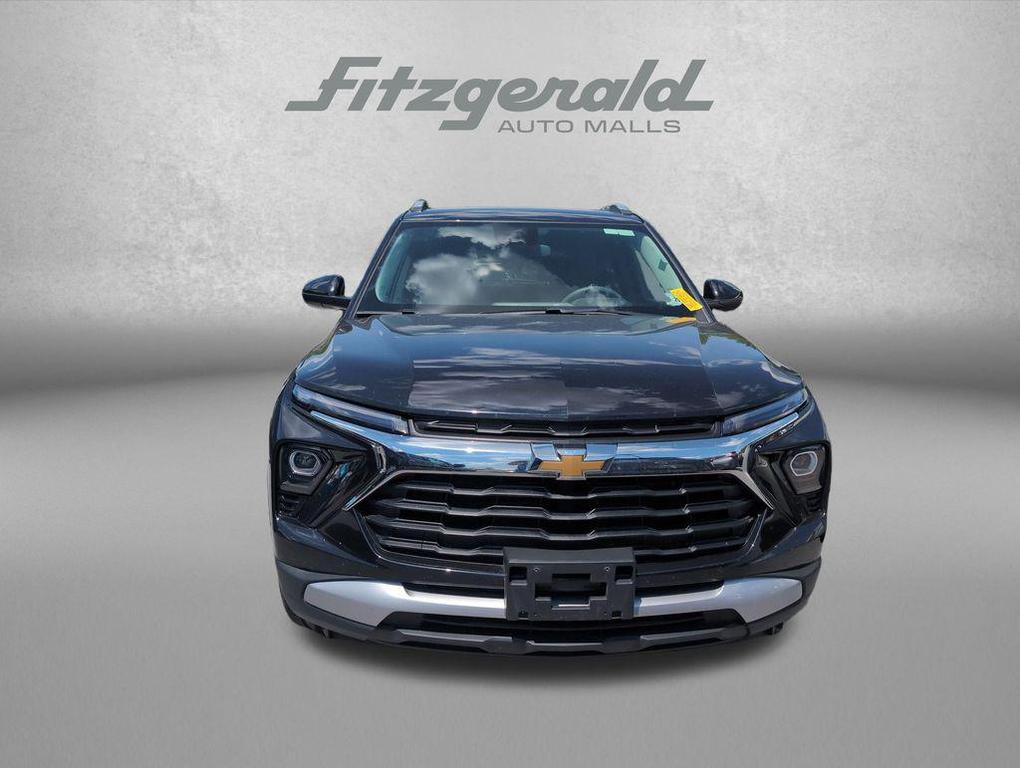 used 2025 Chevrolet TrailBlazer car, priced at $25,484