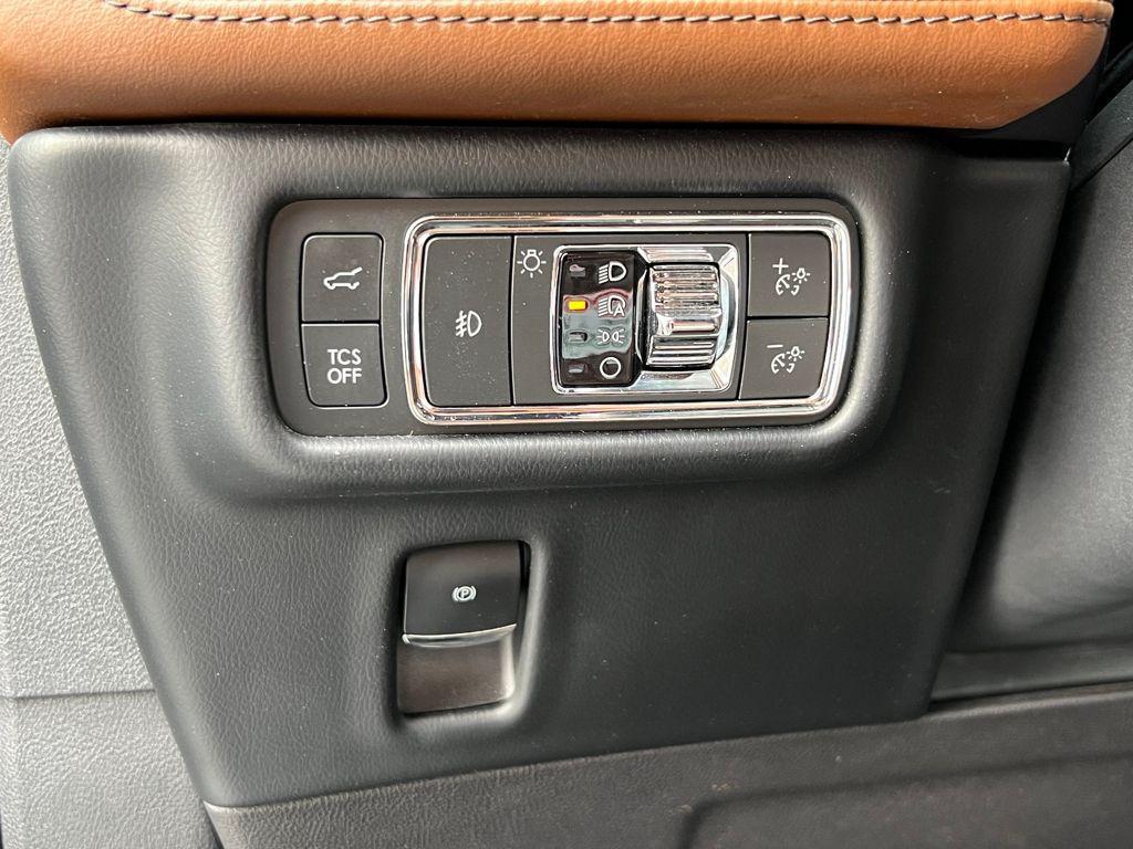 used 2022 Lincoln Nautilus car, priced at $29,985