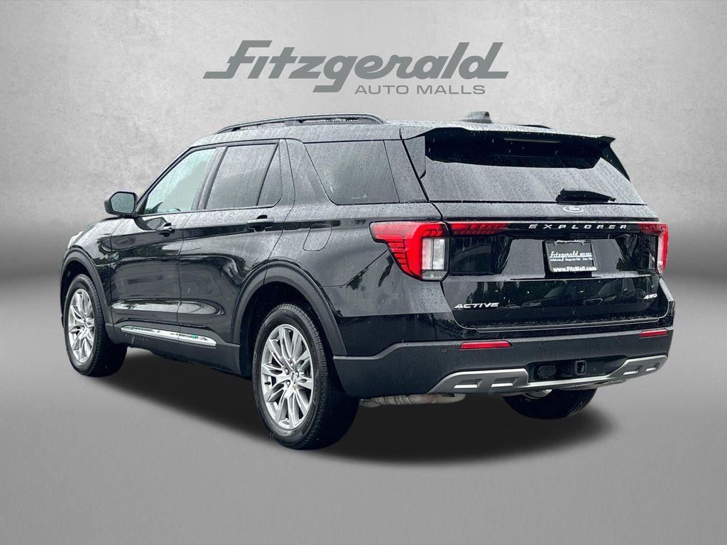 used 2025 Ford Explorer car, priced at $38,684