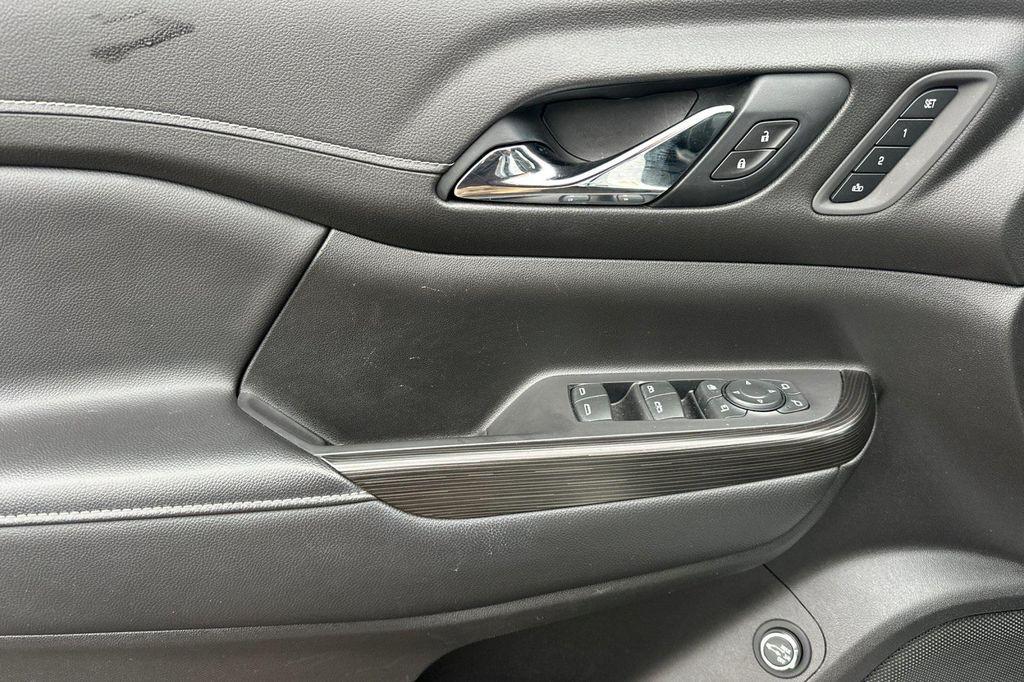 used 2021 GMC Acadia car, priced at $25,500