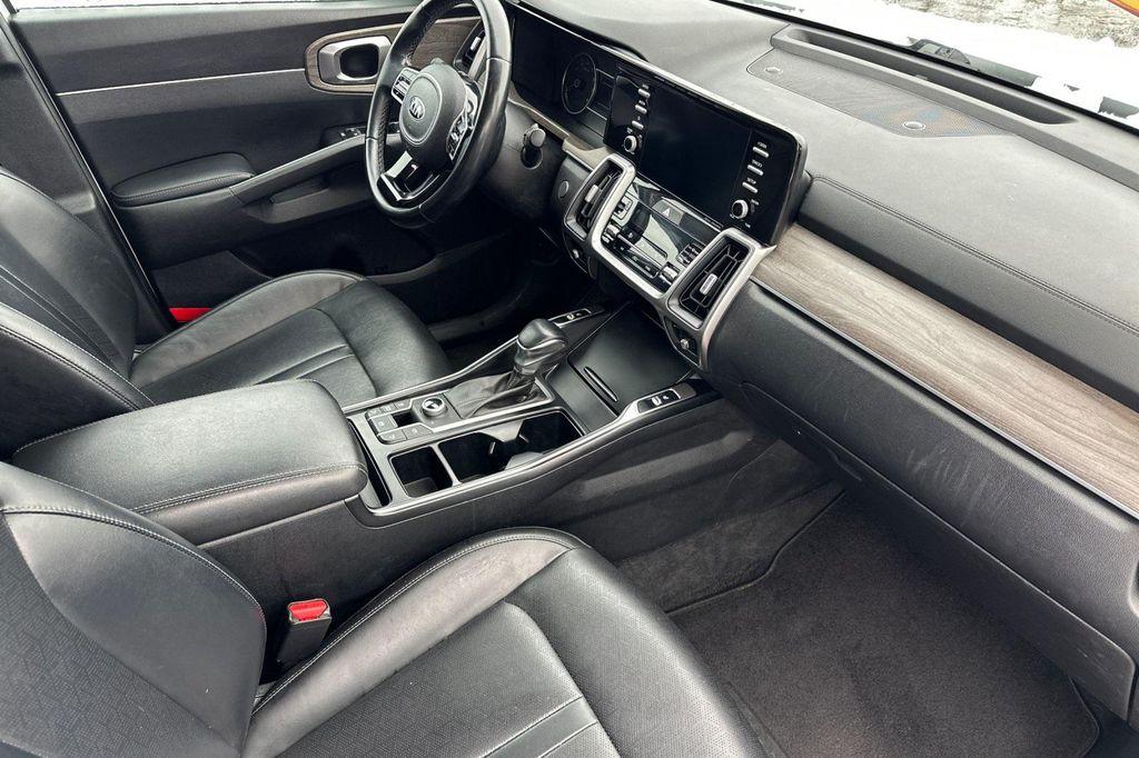 used 2021 Kia Sorento car, priced at $22,900