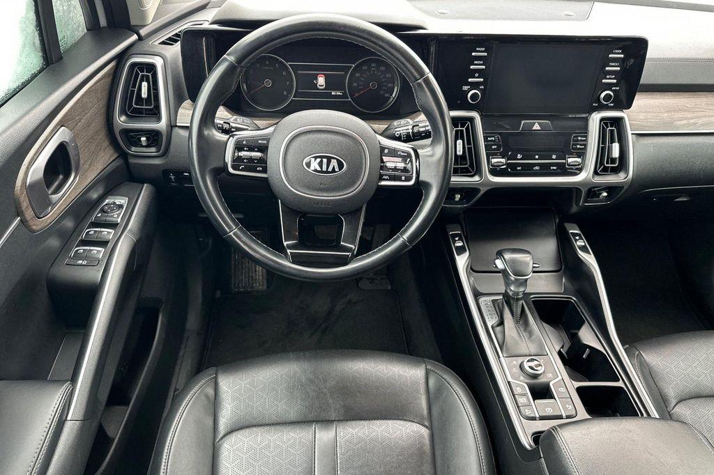 used 2021 Kia Sorento car, priced at $22,900