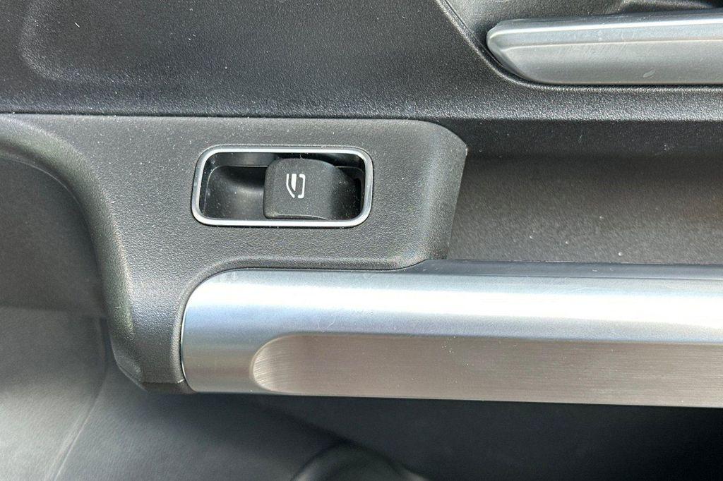 used 2023 Mercedes-Benz GLB 250 car, priced at $31,500