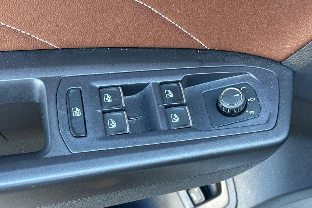 used 2022 Volkswagen Atlas car, priced at $26,900