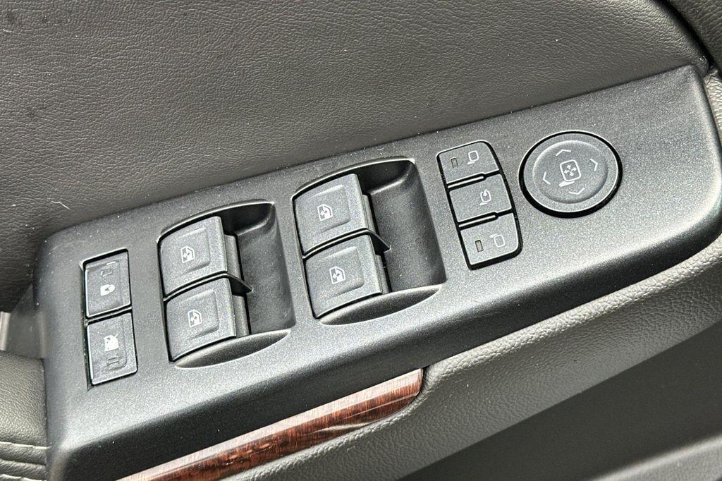 used 2017 GMC Yukon XL car, priced at $22,700