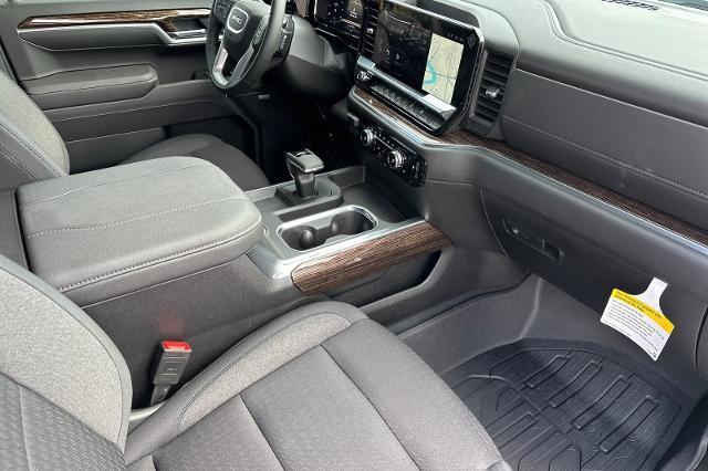 new 2025 GMC Sierra 1500 car, priced at $49,190