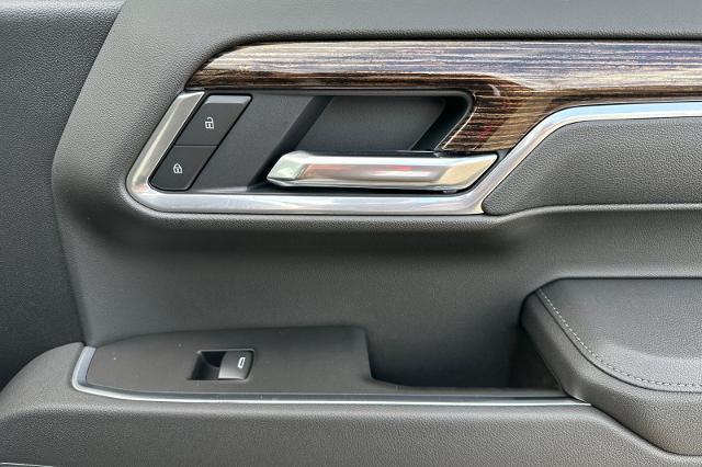 new 2025 GMC Sierra 1500 car, priced at $49,190