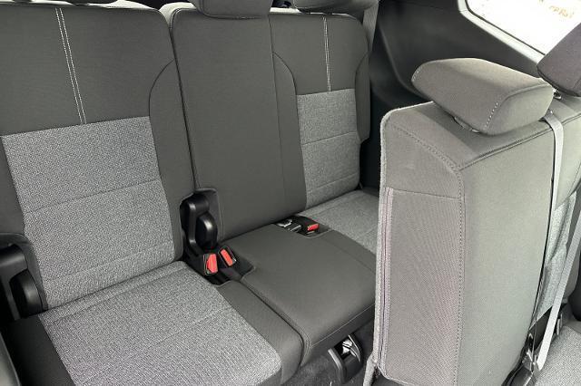 new 2025 GMC Acadia car, priced at $40,140