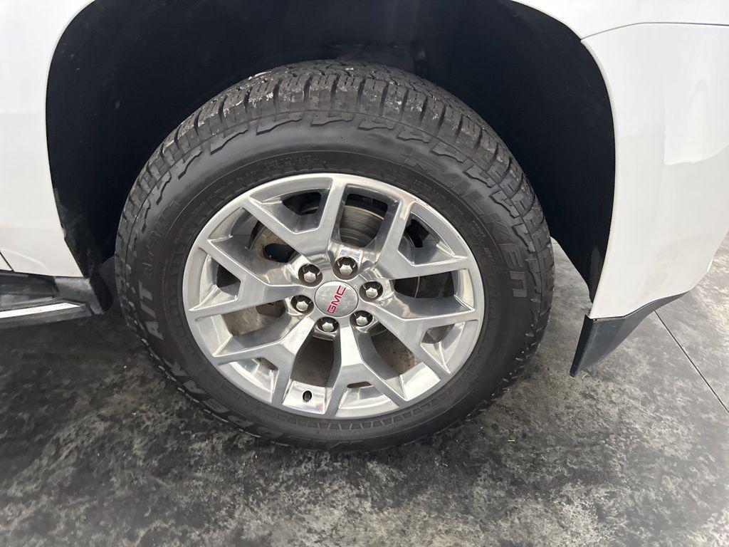 used 2016 GMC Yukon car, priced at $19,990