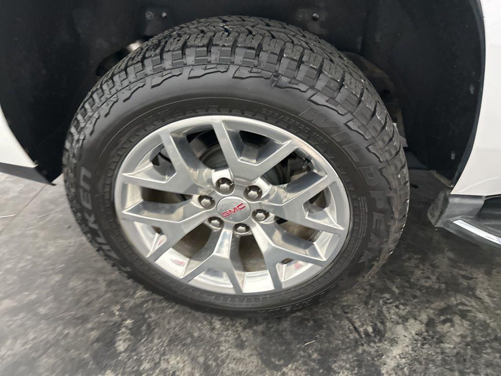 used 2016 GMC Yukon car, priced at $19,990