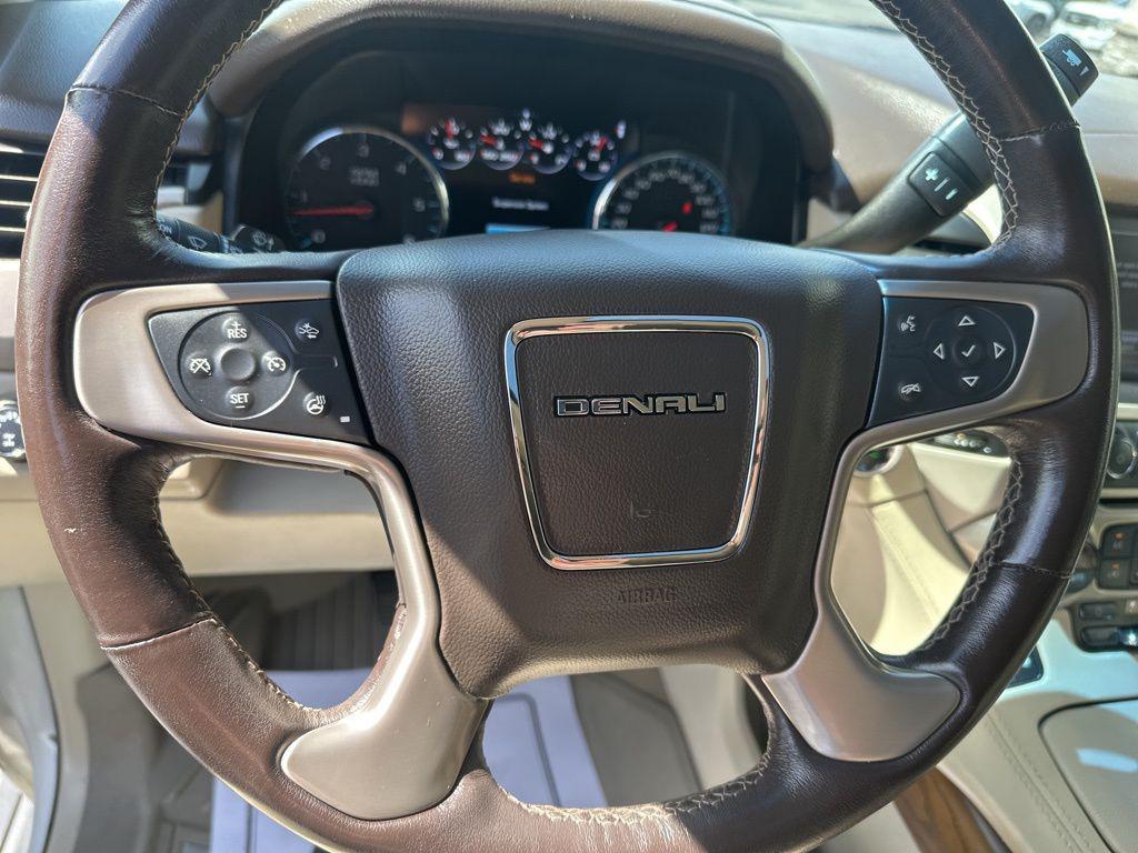 used 2020 GMC Yukon car, priced at $37,490
