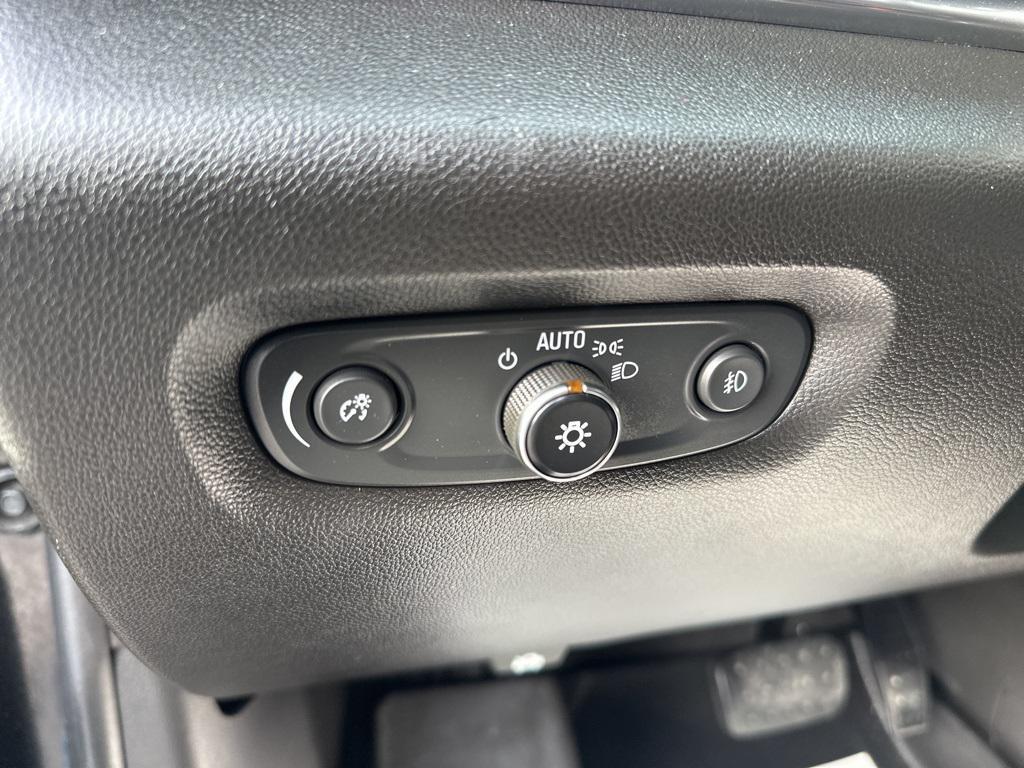 used 2019 Chevrolet Traverse car, priced at $20,990